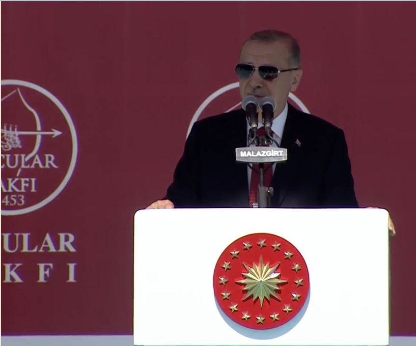 Cumhurbaşkanı Erdoğan'dan  Malazgirt Zaferi mesajı