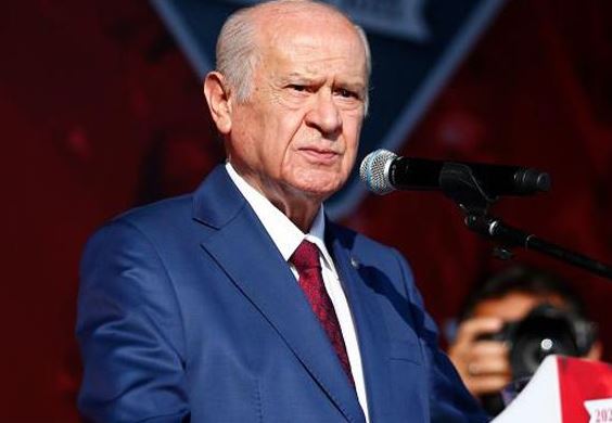 MHP Lideri Bahçeli: 'Cumhurun onuru ile Cumhuriyet'in onuru da bir ve beraberdir'