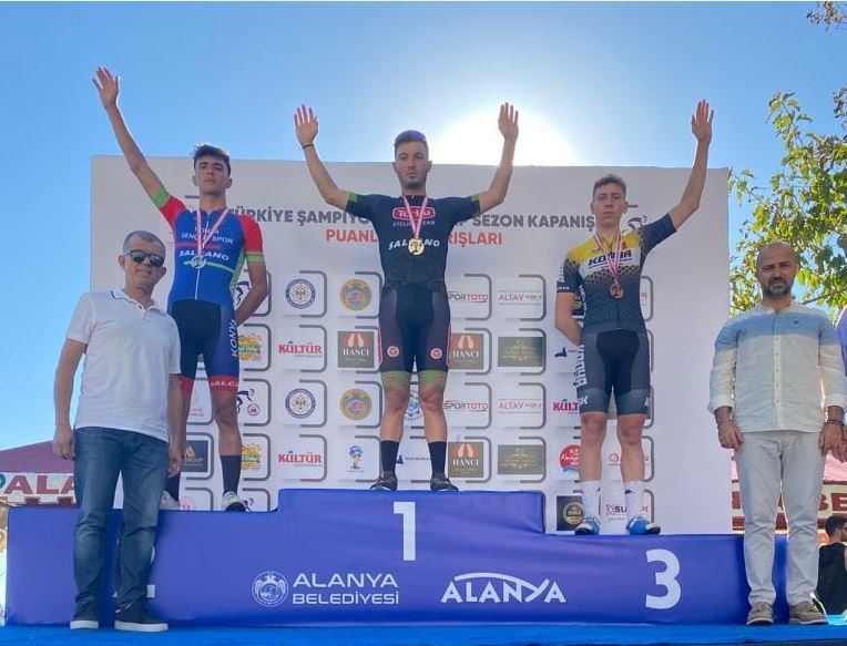 TORKU Bisiklet Takımı Alanya’da Madalyaları Topladı