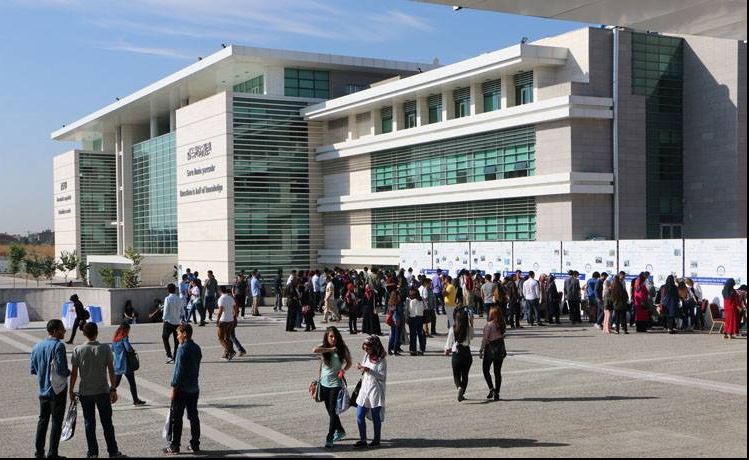 Konya'daki KTO-Karatay Üniversitesinin  bir fakültesi kapatıldı