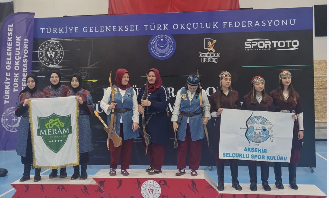 Meram Belediyesporlu Okçulardan Türkiye Rekoru 