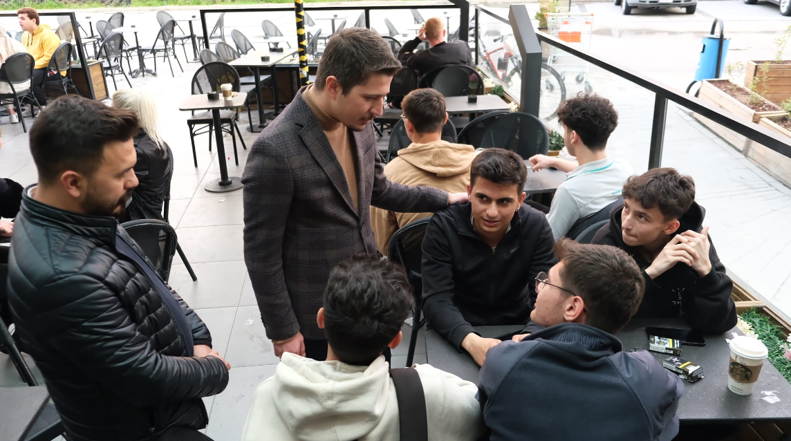 Selman Özboyacı: Gençler Hükümetimizi Takdir Ediyor