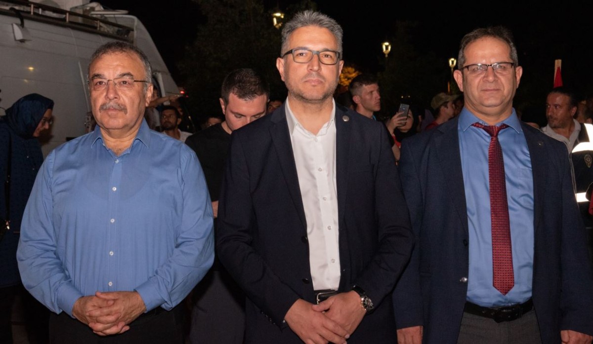Rektör Aksoy, 15 Temmuz Demokrasi ve Milli Birlik Günü etkinliklerine katıldı