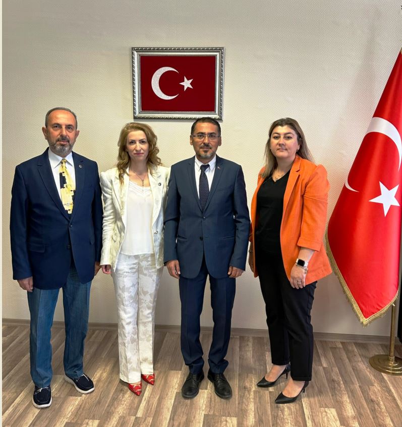 SÜ İletişim Fakültesi’nde Bayrak Değişimi
