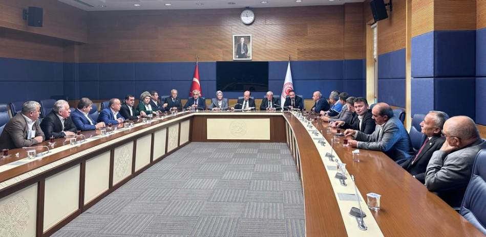 AK Parti Konya Milletvekilleri Konya Ziraat Odaları Başkanları İle Bir Araya Geldi. 