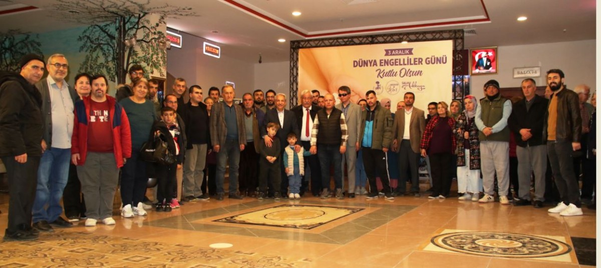 Akşehir Belediyesi Tarafından Engelli Bireyler İçin Sinema Etkinliği