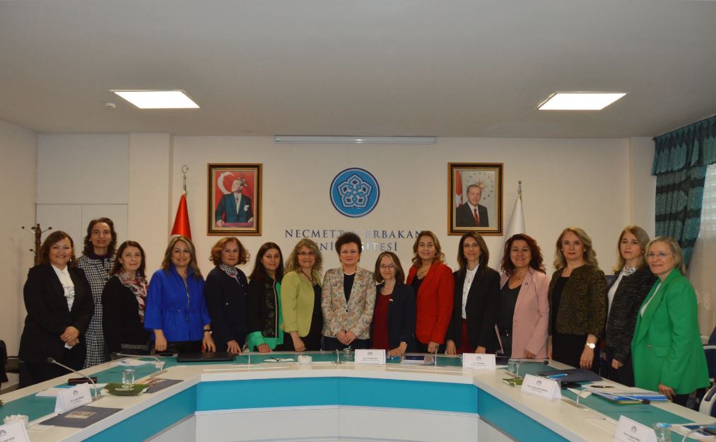 Hemşirelik Fakültesi Dekanları, Necmettin Erbakan Üniversitesi Ev Sahipliğinde Toplandı