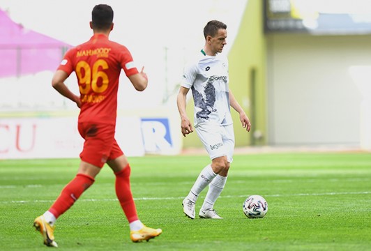Konyaspor  ile Kayserisipor Maçında ilk yarısında  gol sesi çıkmadı 