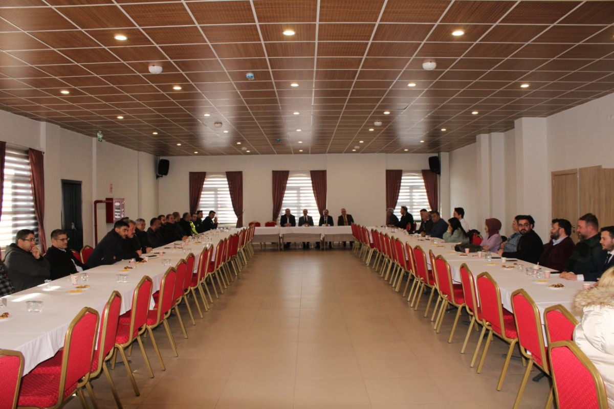 Yunak'ta Okul Güvenliği Toplantısı