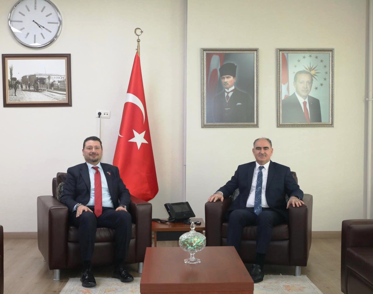  Suudi Arabistan’ın Ankara Büyükelçisi Bin Abualnasr, Vali Özkan’ı Ziyaret Etti 