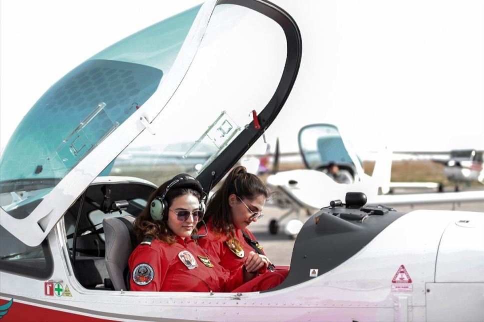 Geleceğin Kadın Kaptan Pilotları Karatay Üniversitesinde Yetişiyor