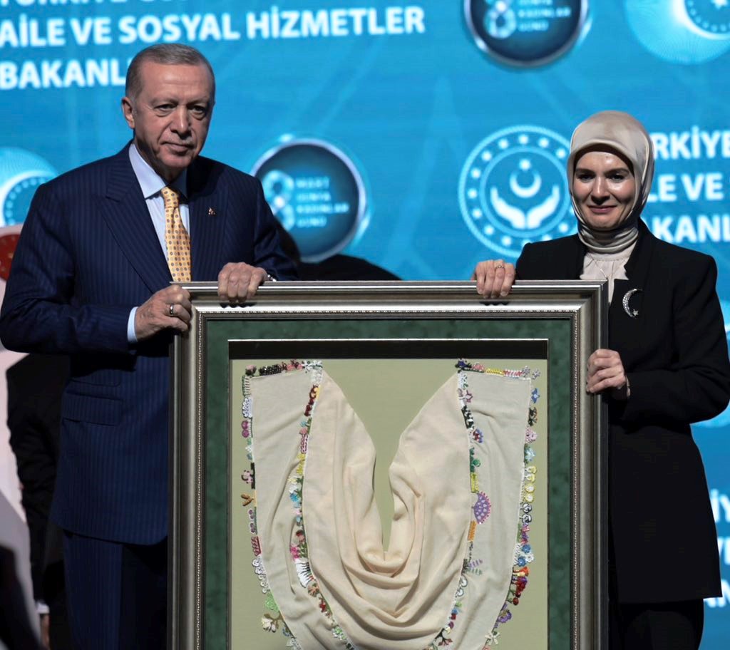 Cumhurbaşkanı Erdoğan: “Omuz omuza vererek Türkiye’yi tarihinin en aydınlık günlerine birlikte kavuşturduk”