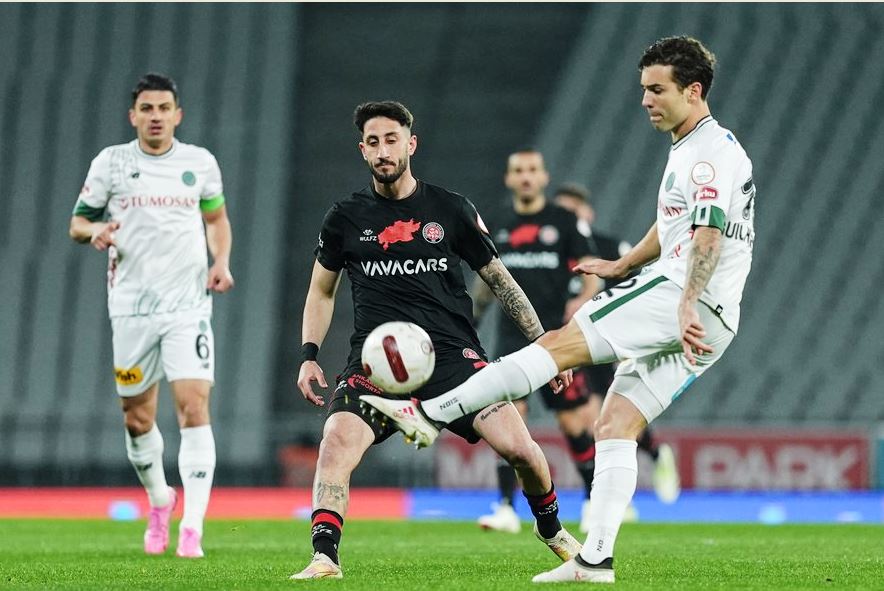 Konyaspor'da son dakika hastalığı devam ediyor   1- 1