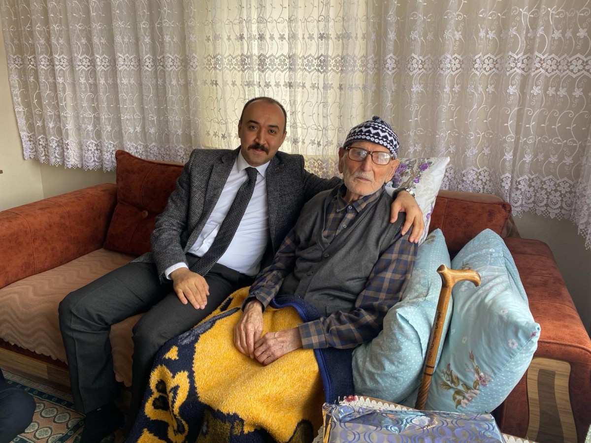  Kaymakam Özgür Pelvan’dan  Yaşlılara Vefa  Ziyareti 