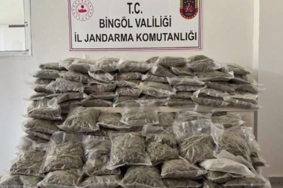 Narkotik ekipler yaptığı  Operasyonunda  1,5 ton uyuşturucu madde ele geçirildi