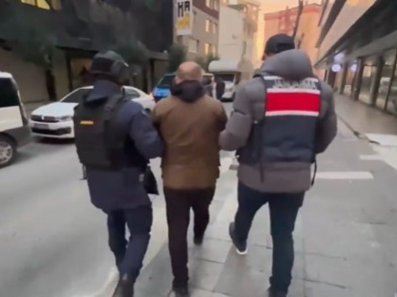  Operasyonlarda 100 şüpheli Terör Örgütü Mensubu Yakalandı