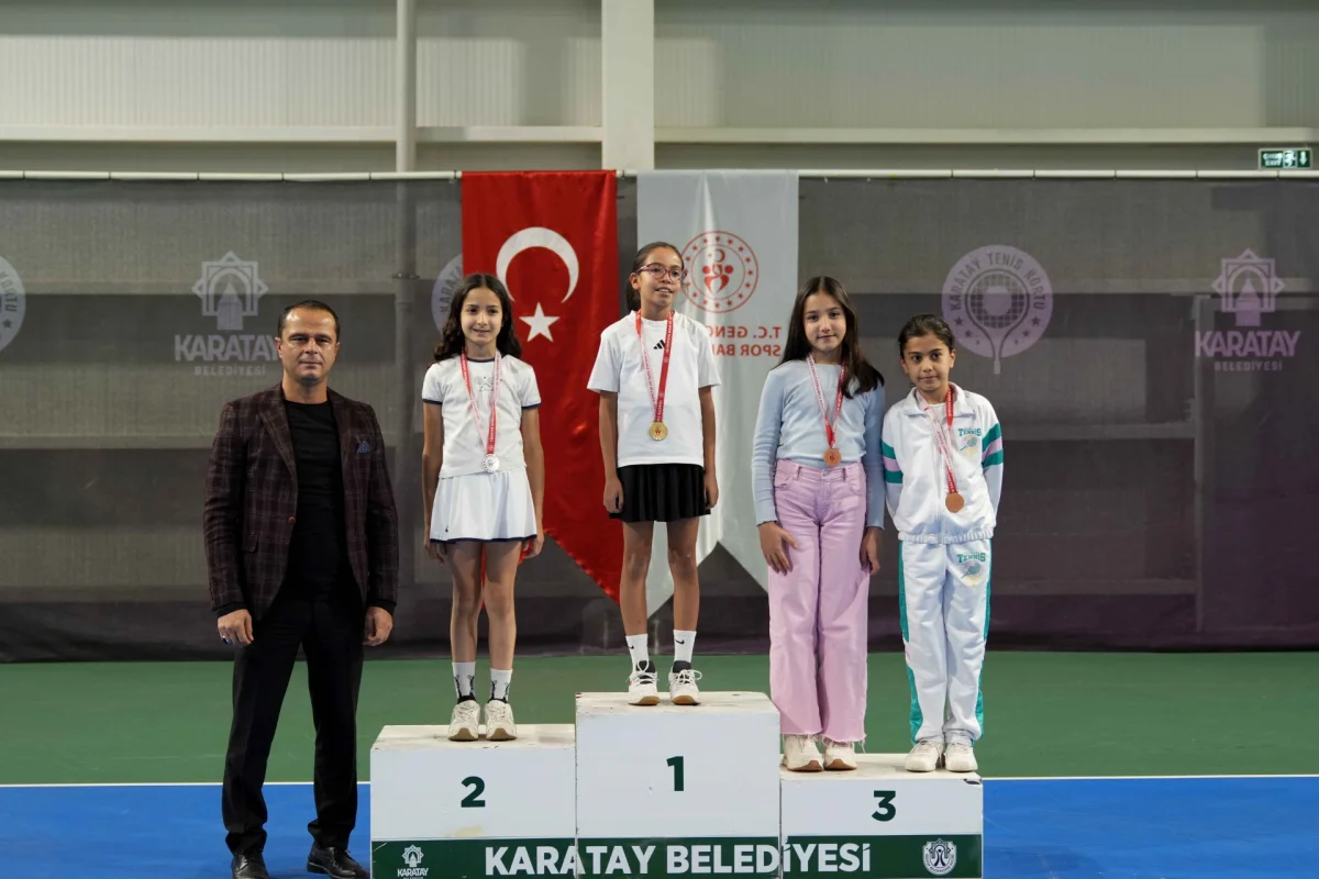29 Ekim Coşkusu Karatay’da Kortlara Taşındı