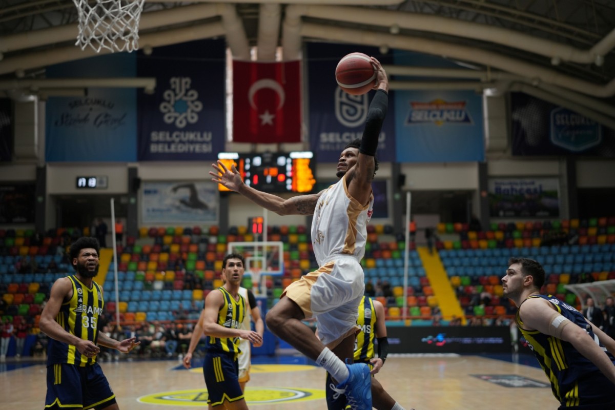 Konya Büyükşehir Play-Off Çeyrek Finalinde Avantajı Kaptı   