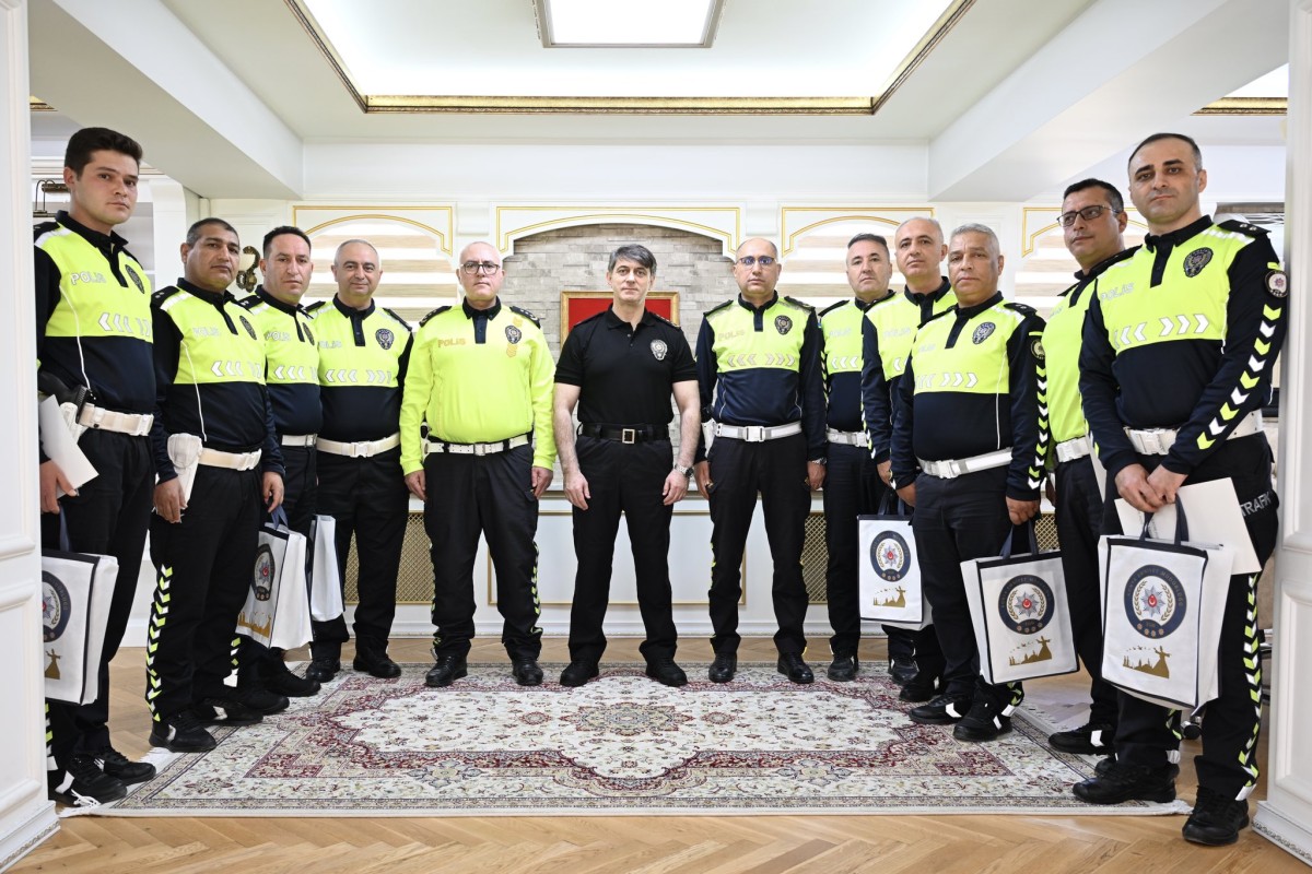 Emniyet Müdürü Koç’tan Trafik Kahramanlarına Başarı Belgesi