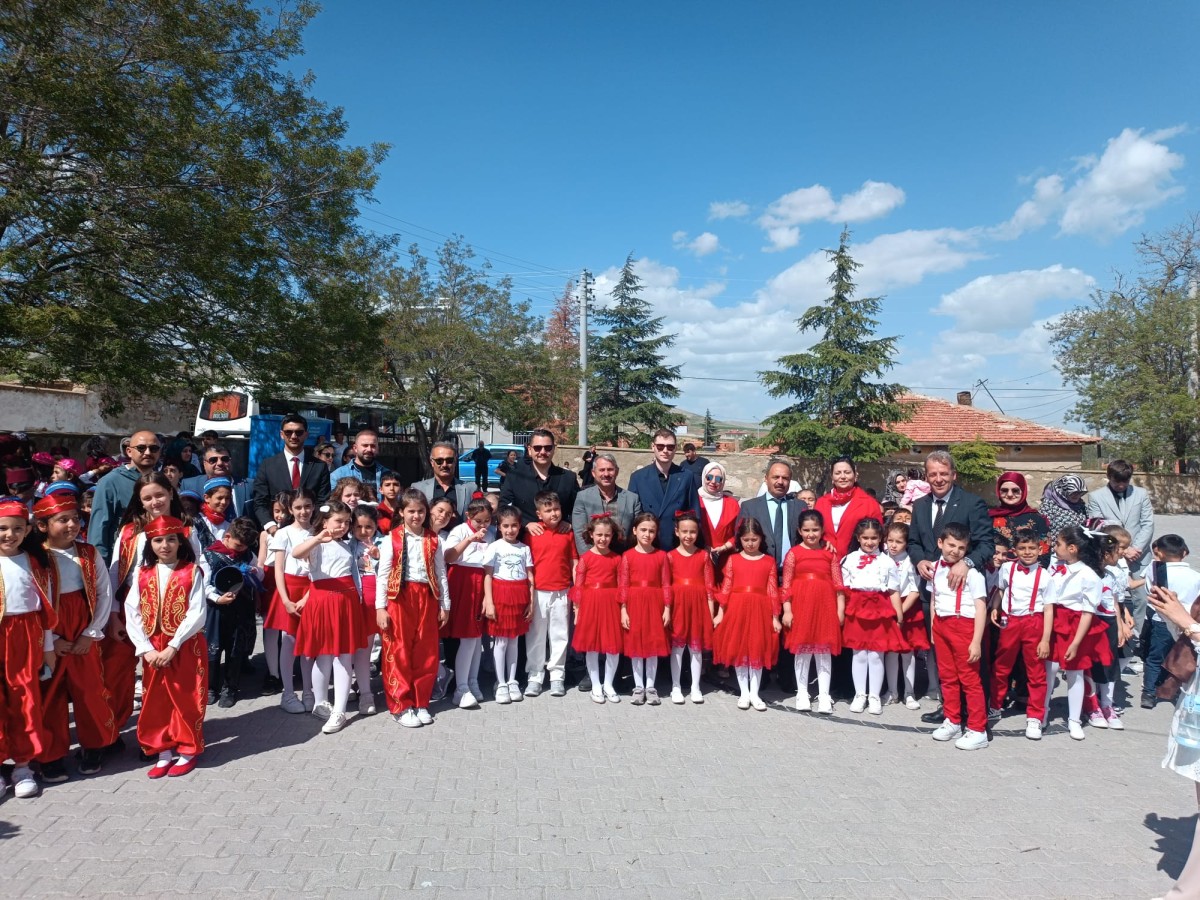 Yunak'ta 19 Mayıs Coşkusu