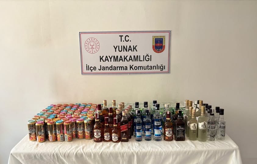 Yunak’ta Kaçak Alkol Operasyonu: 191 Şişe İçki Ele Geçirildi