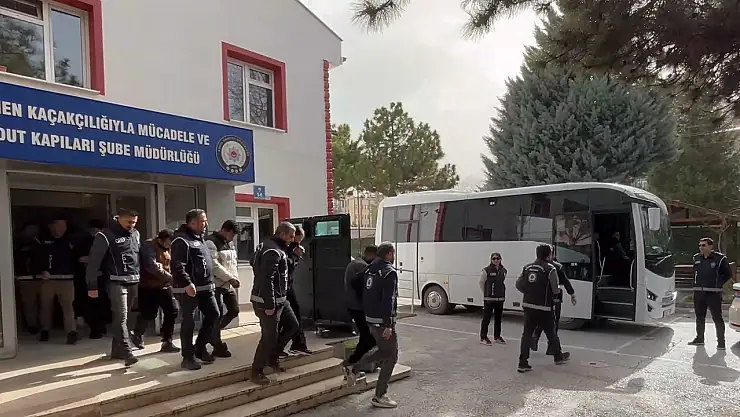 Konya Merkezli 5 İlde Dev Göçmen Kaçakçılığı Operasyonu: 10 Tutuklama