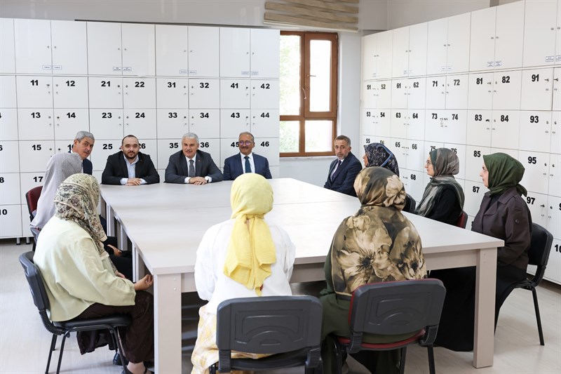 Vali İbrahim Akın’dan Geleceğin Teminatı Gençlere Anlamlı Ziyaret