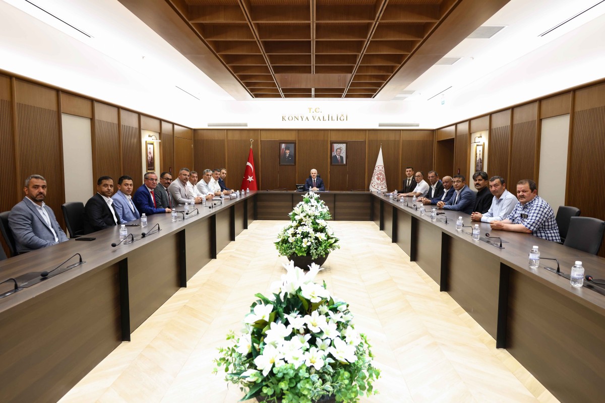 Konya Valisi İbrahim Akın Muhtarlarla Bir Araya Geldi