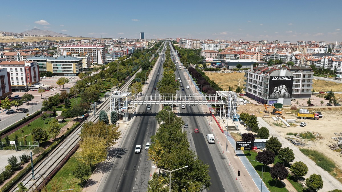 Başkan Altay Yapımı Son Aşamaya Gelen Yazır Yaya Üst Geçidi İnşaatını İnceledi