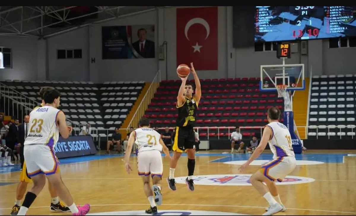 Konya Büyükşehir Basketbol Sezona Galibiyetle Başladı