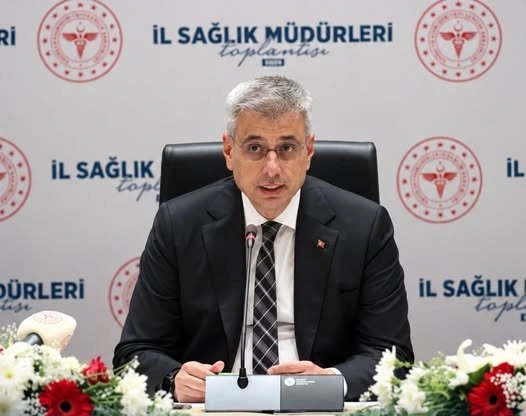 Bakan Memişoğlu Hemşire Görevlendirmelerini İptal Etti