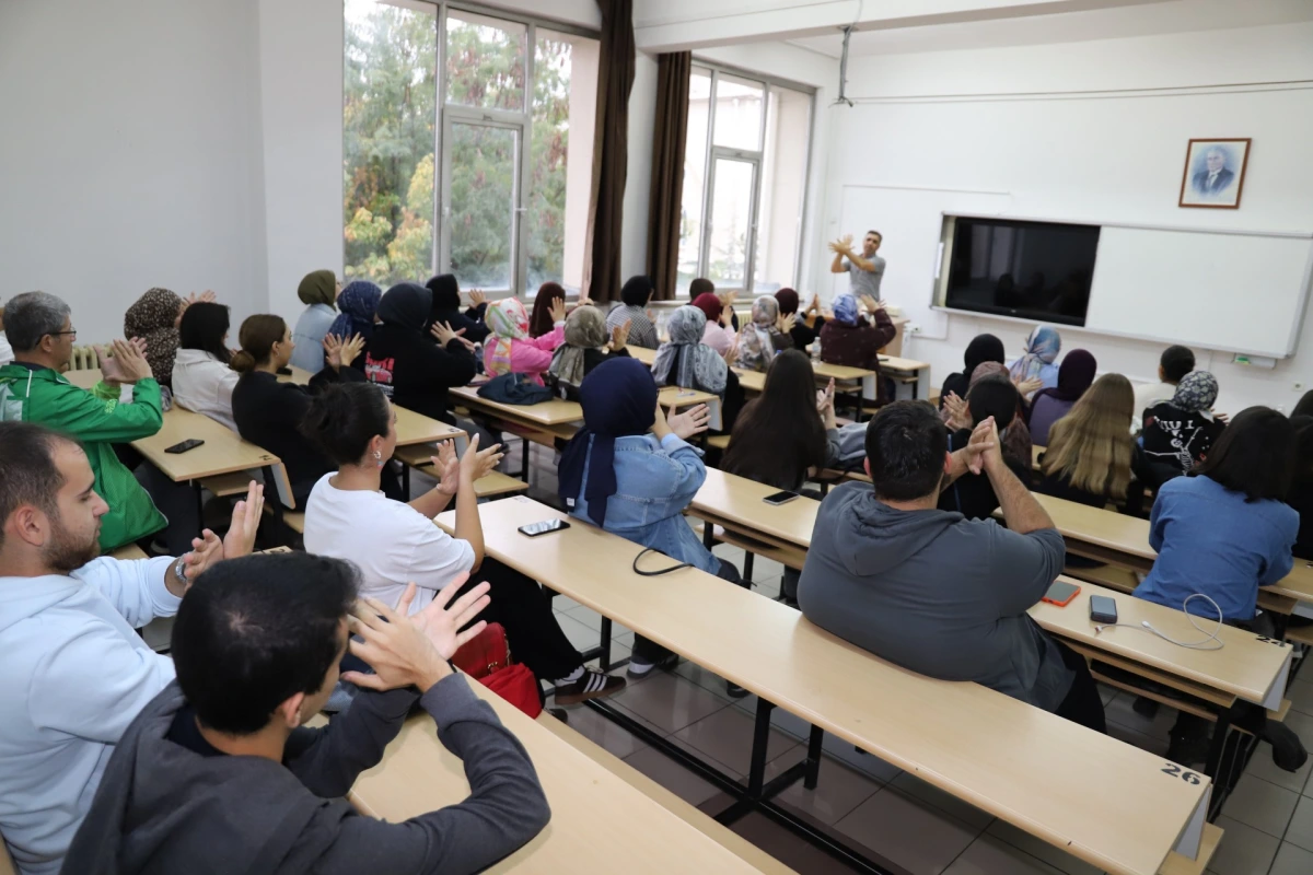 NEÜ’den Erişilebilir ve Kapsayıcı Toplum İçin İki Önemli Eğitim