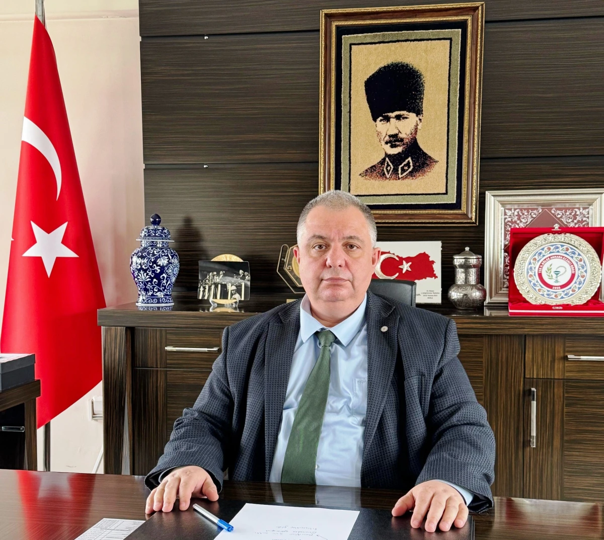 Başkan Ahmet Hakan Koru’dan Eczacılar İçin Kadro Çağrısı!