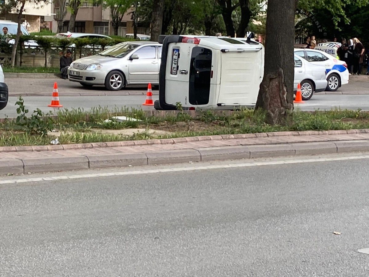 Konya'da Direksiyon Hakimiyetini Kaybeden Sürücünün  Aracı Takla Attı