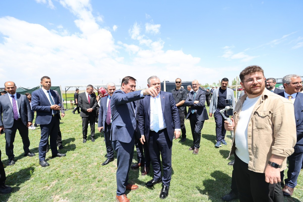 Osman Aşkın Bak Spor Yatırımlarını Yerinde İnceledi