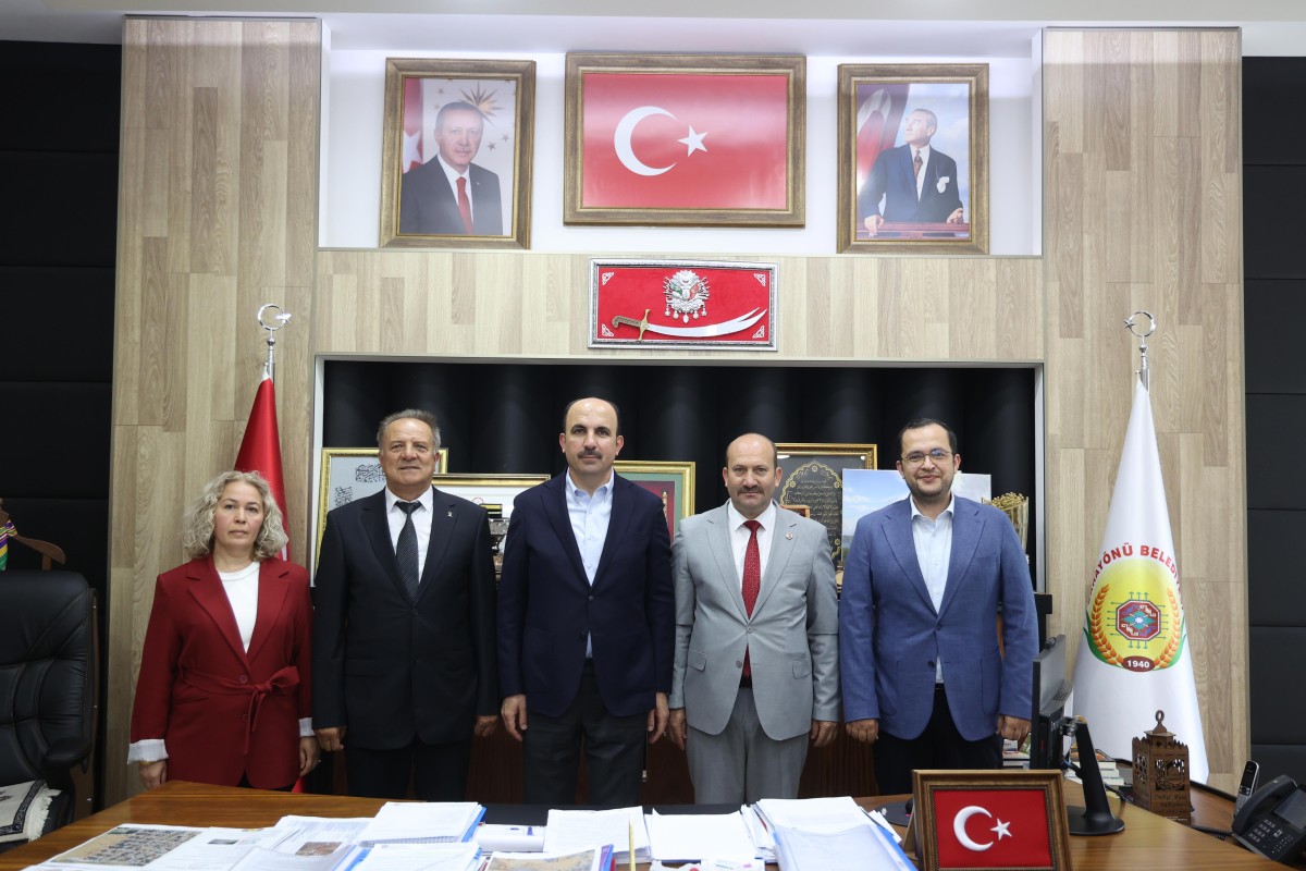 Başkan Altay Sarayönü’nde Vatandaşlarla Buluştu