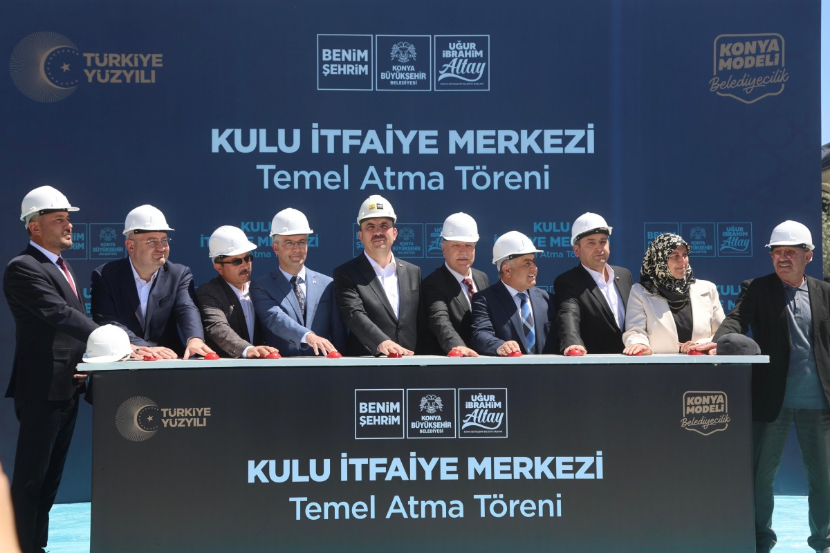 Başkan Altay ; “Partimizde Bayrak Değişimi Kavgayla Gürültüyle Olmaz”