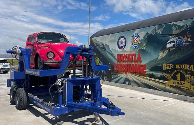 Konya Emniyeti’nden Yaşam Tüneli ve Simülasyonlu Trafik Denetimi