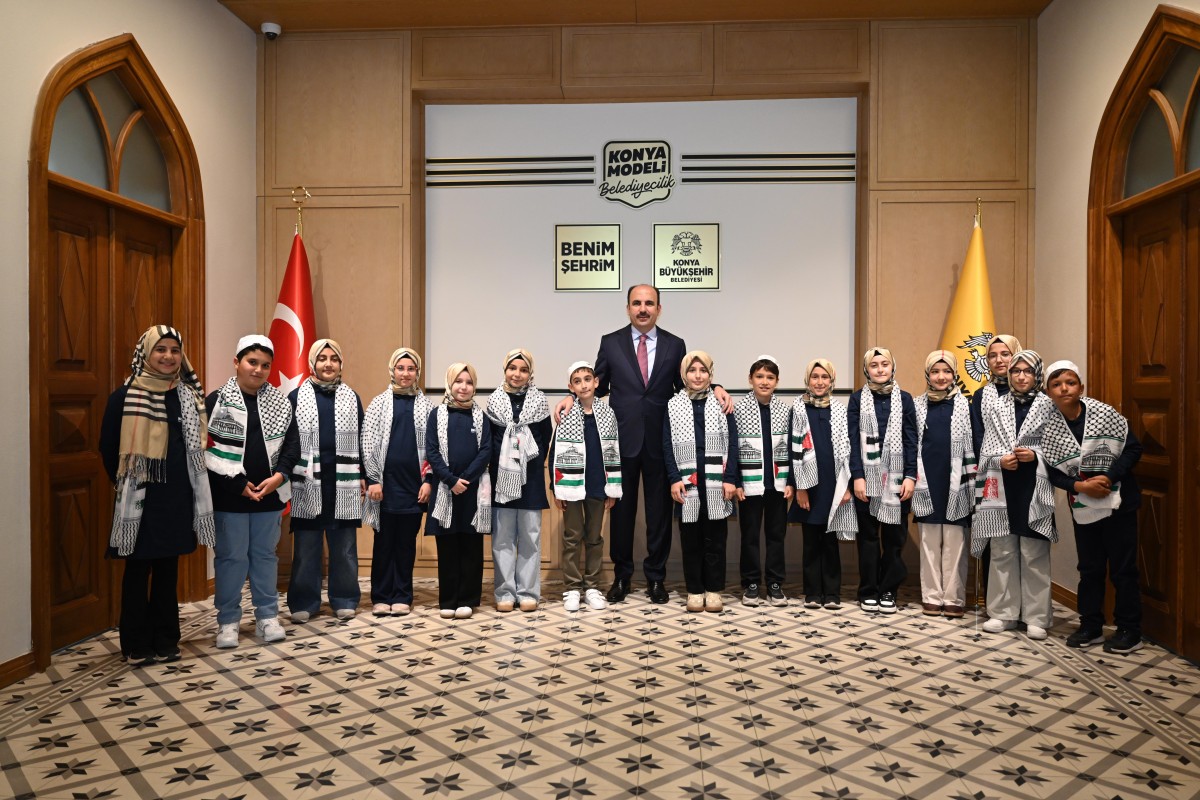 Başkan Altay, İmam Hatip Okullarını Kazanan Öğrencilerle Buluştu