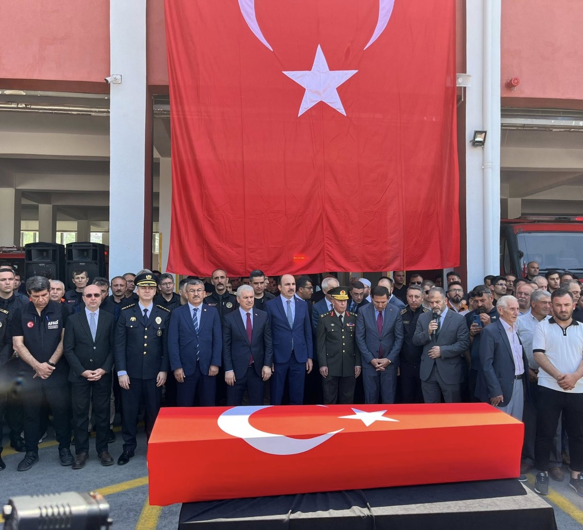 Konya'da Şehit İtfaiye Eri Mehmet Tekeli Gözyaşlarıyla Son Yolculuğuna Uğurlandı