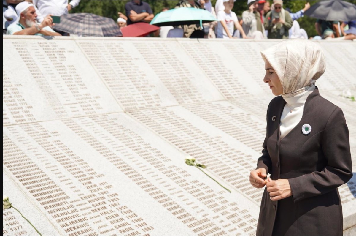 Bakan Göktaş: Srebrenitsa Soykırımı'nı Unutturmayacağız