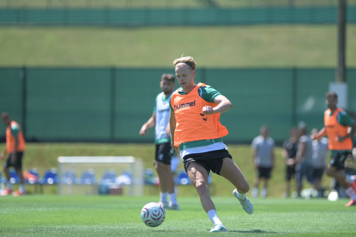 Konyaspor'da Slovenya kampında tempo artıyor