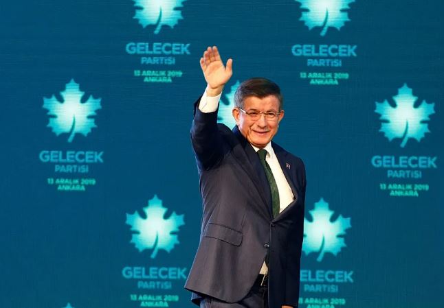 Gelecek Partisi feshedildi: Ahmet Davutoğlu siyaseti bıraktı