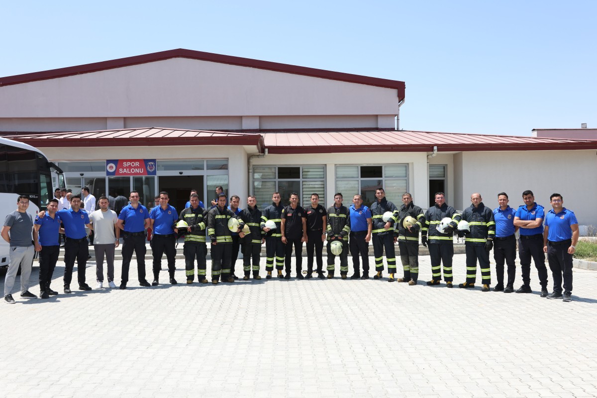 Konya İtfaiyesi Ereğli T Tipi Ceza İnfaz Kurumuna Yangına Müdahale Eğitimi Verdi