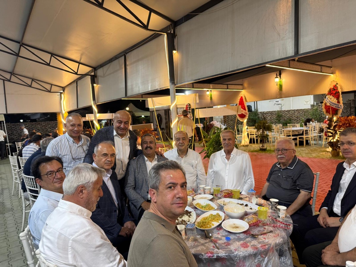 Konya’da Siyaset ve İş Dünyası Düğünde Bir Araya Geldi