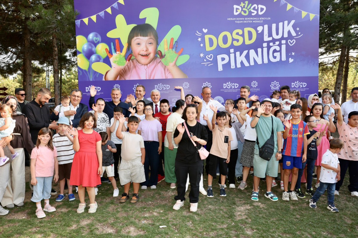 Vali Akın, DOSD’luk Pikniği’nde Down Sendromlu Çocuklarla Bir Araya Geldi