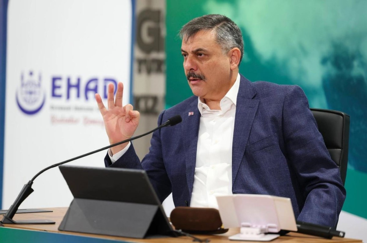 Bakan Çiftçi, hafızlarla “İhyâ ve İnşâ Kampı” kapanışında buluştu
