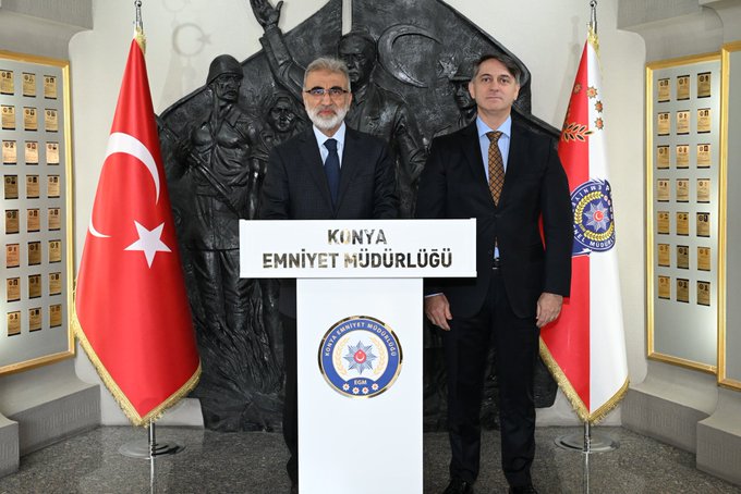 Eski Bakan Taner Yıldız’dan İl Emniyet Müdürü Necmettin Koç’a Ziyaret