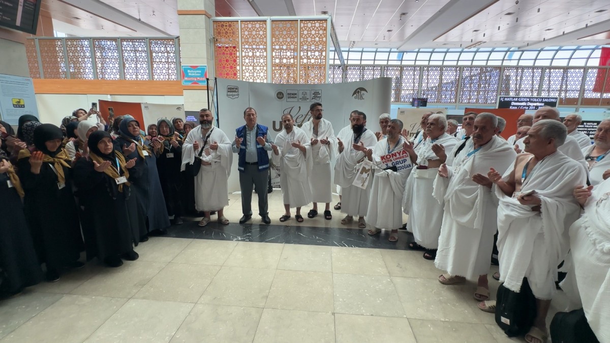 Konya Büyükşehir’in Vefa Umresi Projesi’nde İkinci Kafile Dualarla Kutsal Topraklara Uğurlandı
