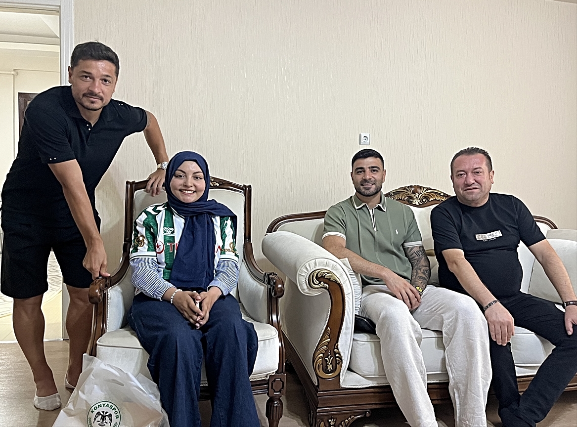 Konyasporlu futbolculardan Anlamlı Ziyaret